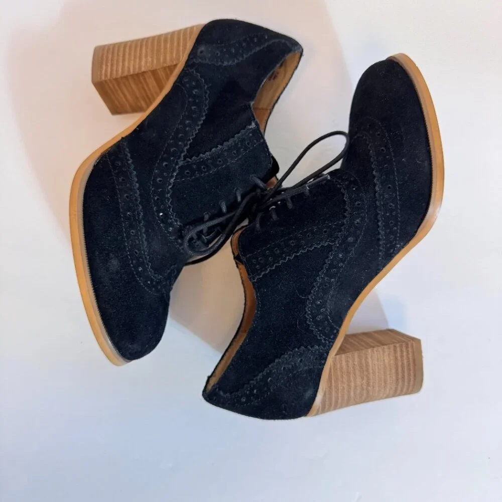 Steve Madden Omyra Heeled Oxfords Sz 7.5 Black Suede Preppy Academia 90s Y2K
